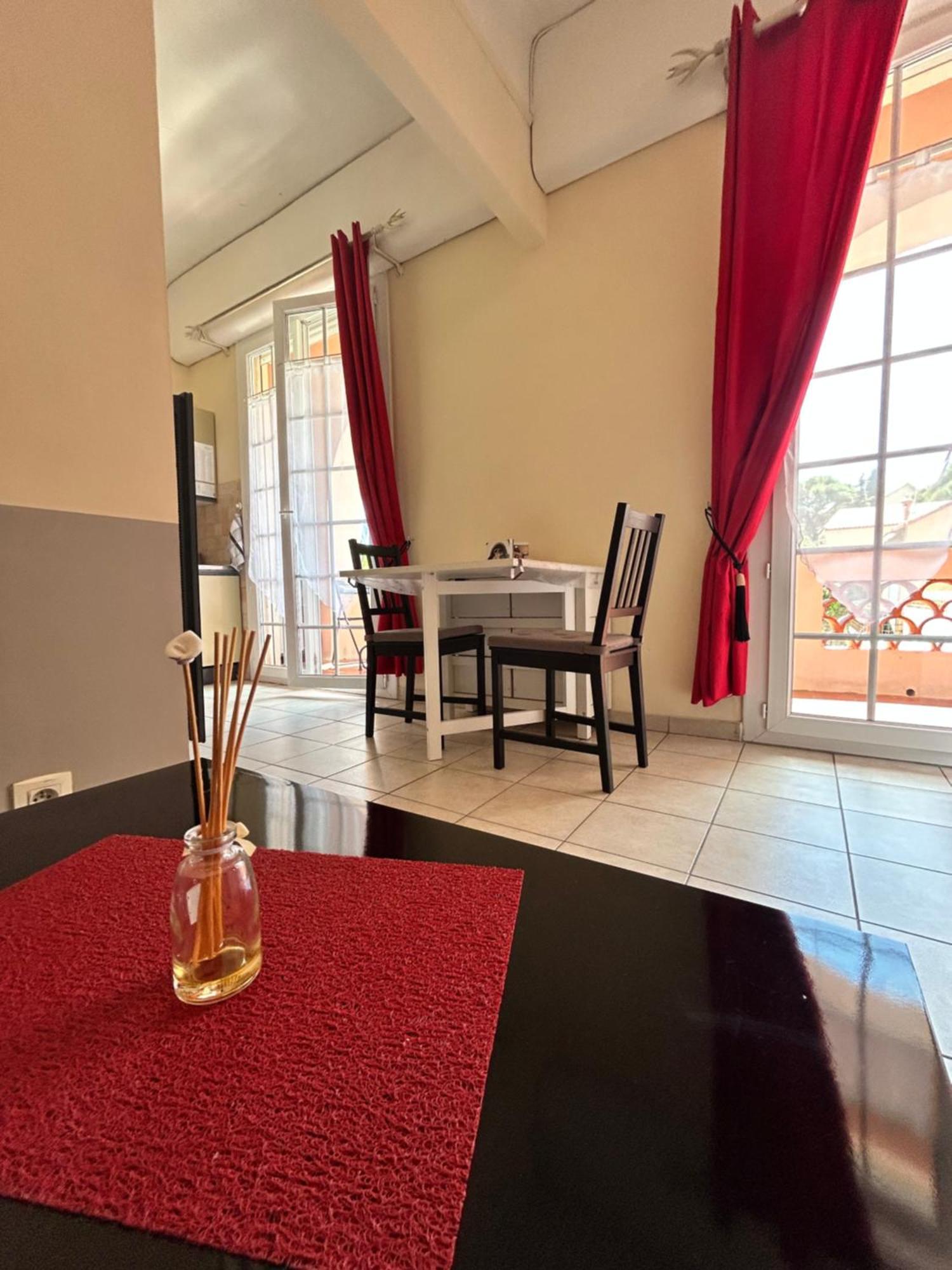 Studio Avec Grand Balcon- Residence De Caractere Bandol Exteriér fotografie